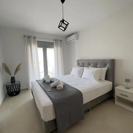 Idene Penthouse Apartment *